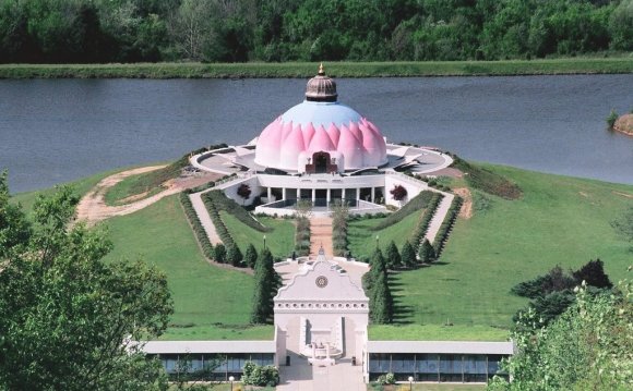 LOTUS temple at