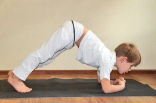 Kid yoga