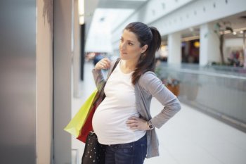 pregnant woman shopping